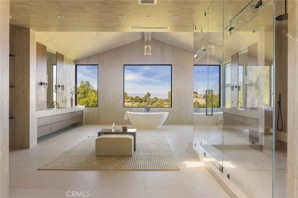 24255 BRIDLE TRAIL Road, Hidden Hills, California, United States. - Photo 15