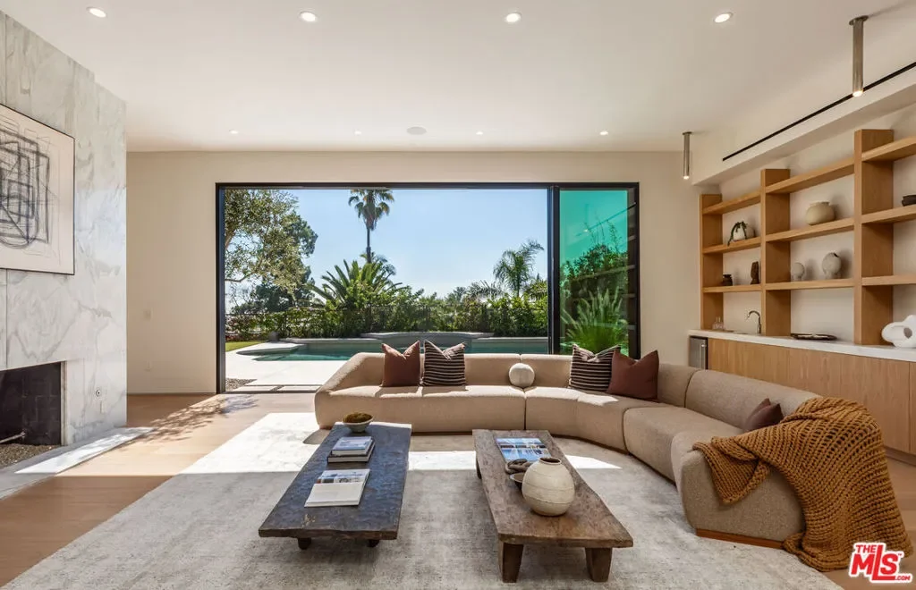 1705 Carla, Beverly Hills, California, United States. - Photo 4