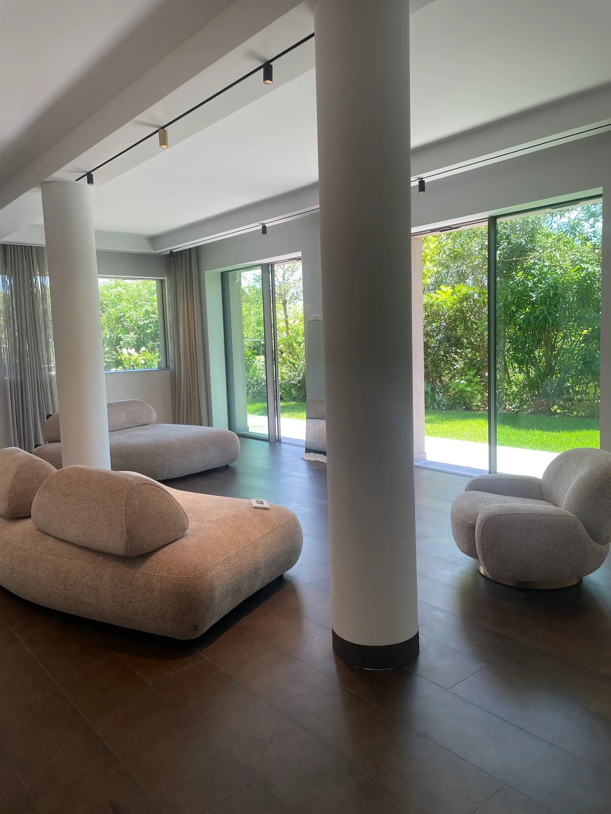 Gallery photo 7