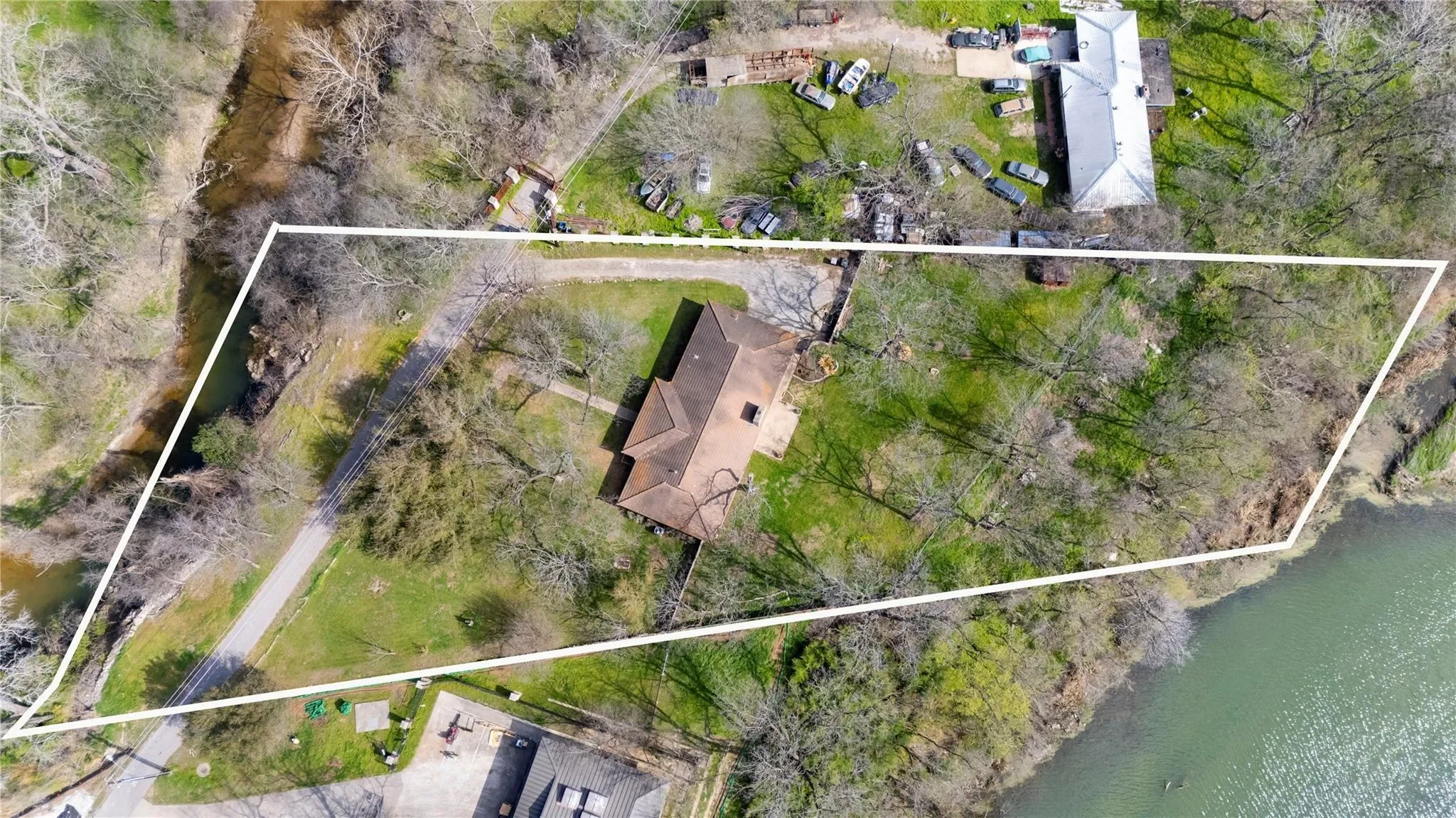 7705 Shelton RD, Austin, Texas, United States. - Photo 21