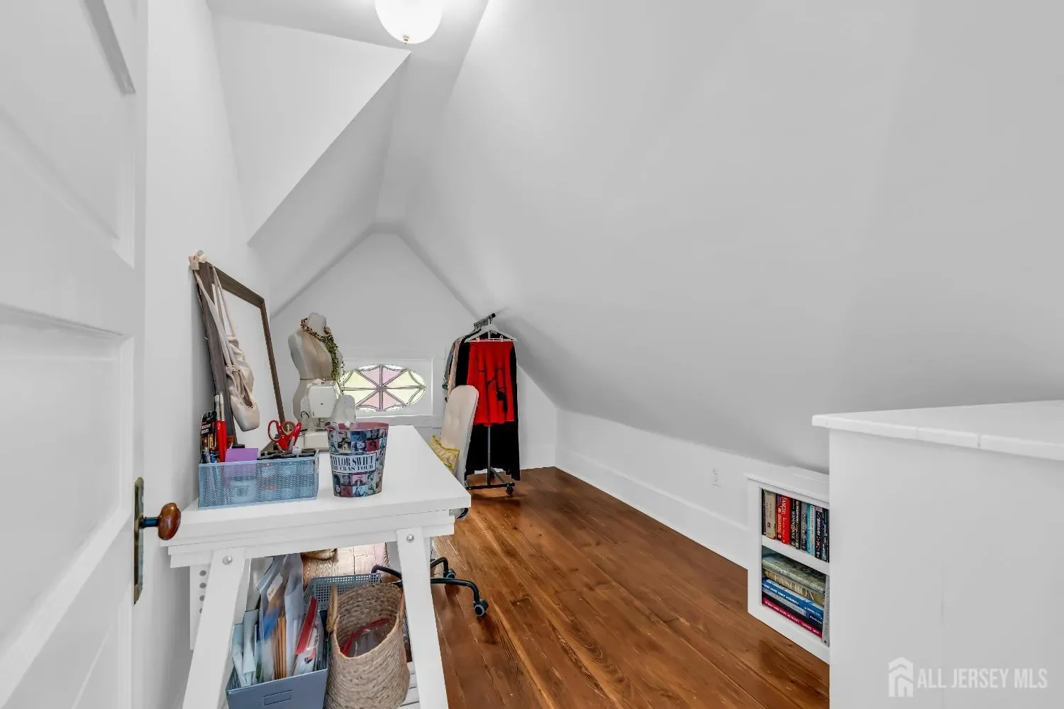 31 Oak Avenue, Metuchen, NJ 08840, Metuchen, New Jersey, United States. - Photo 38