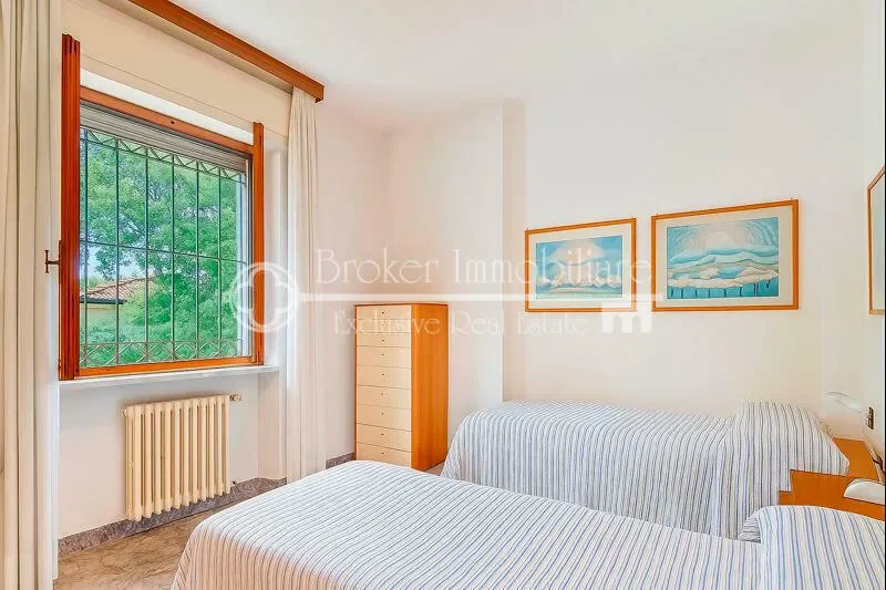 Gallery photo 10