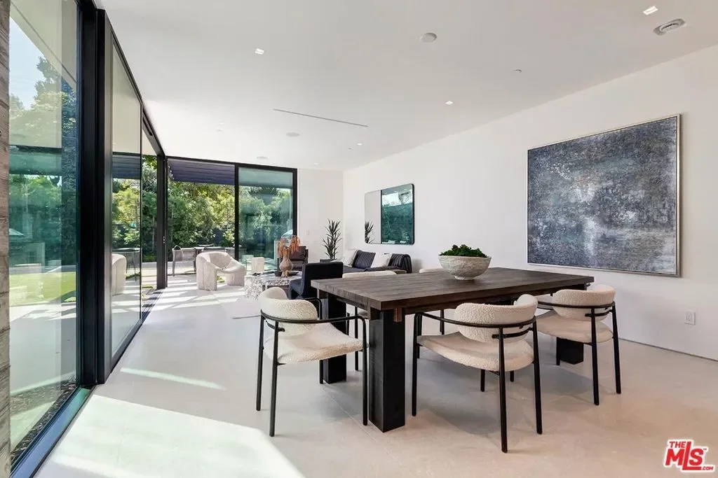 2831 Malcolm Avenue, Los Angeles, California, United States. - Photo 18