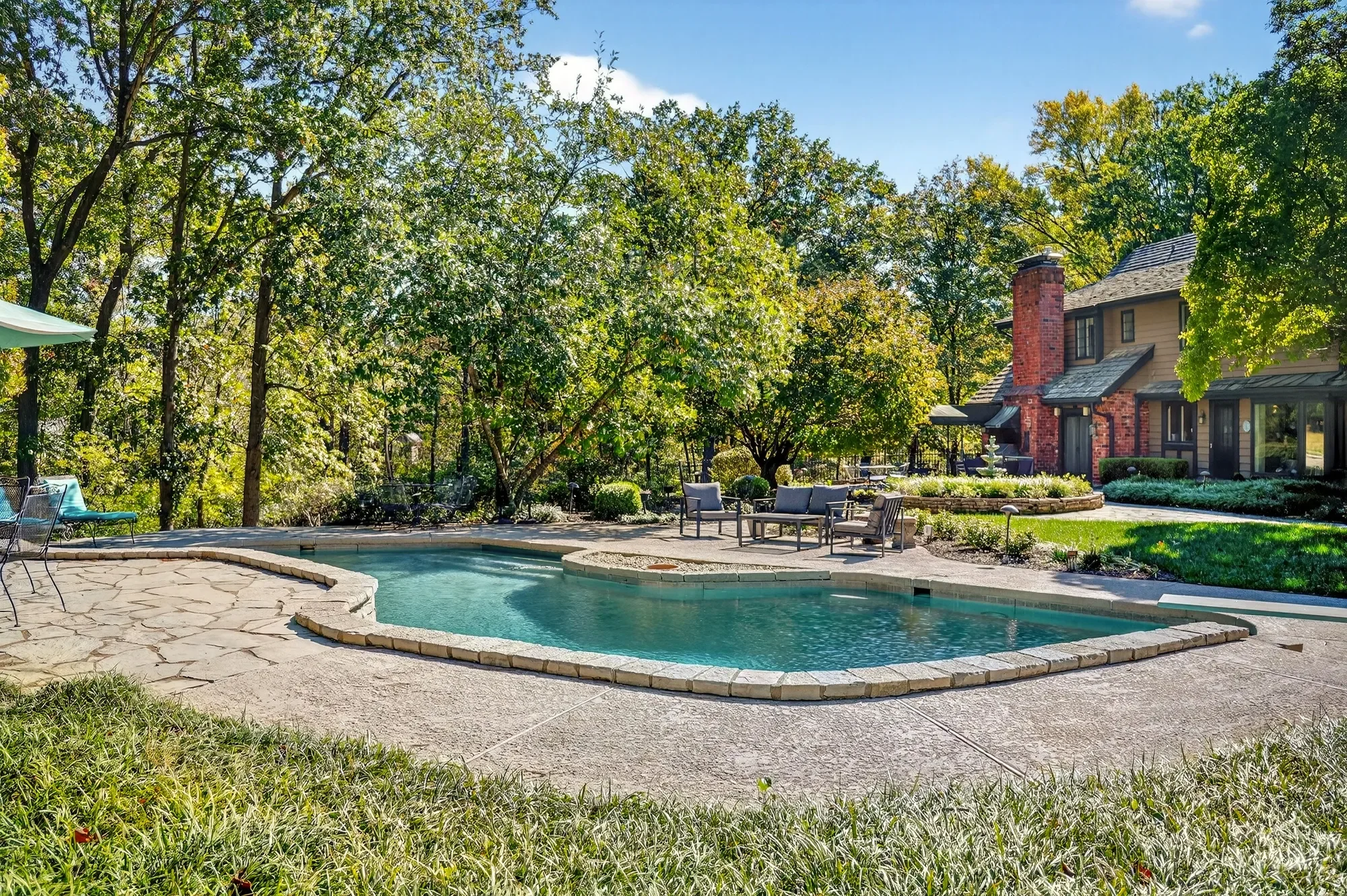 73 Overhills Drive , Ladue, MO 63124, Ladue, Missouri, United States. - Photo 33
