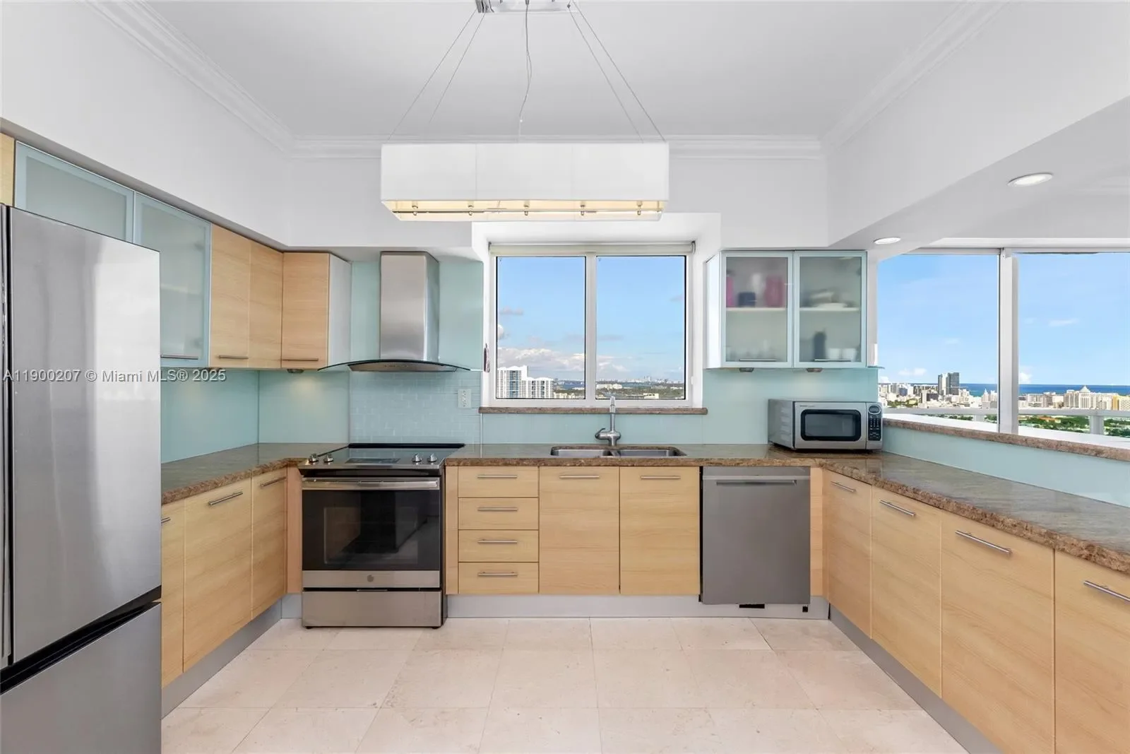 650 West Ave PH12, Miami Beach, Florida, United States. - Photo 10
