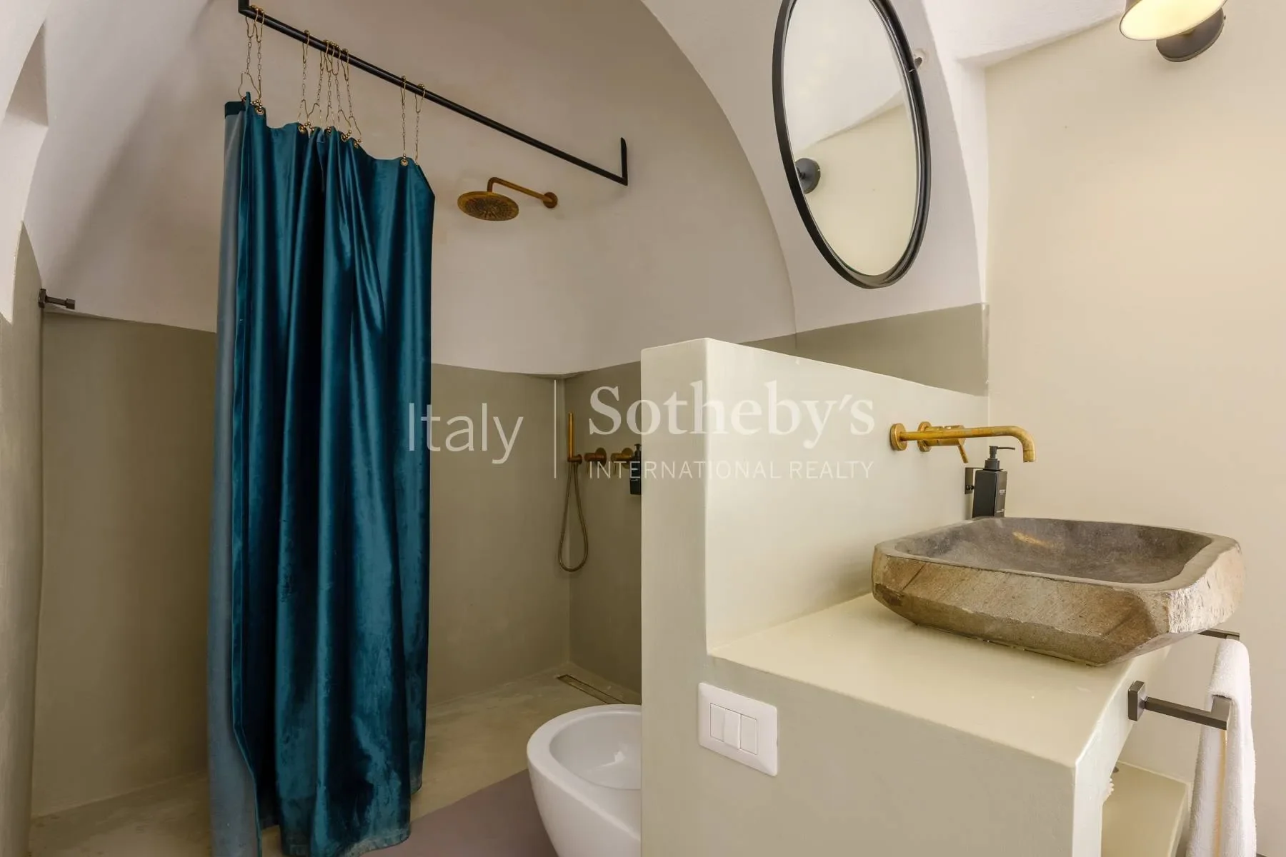 Gallery photo 10