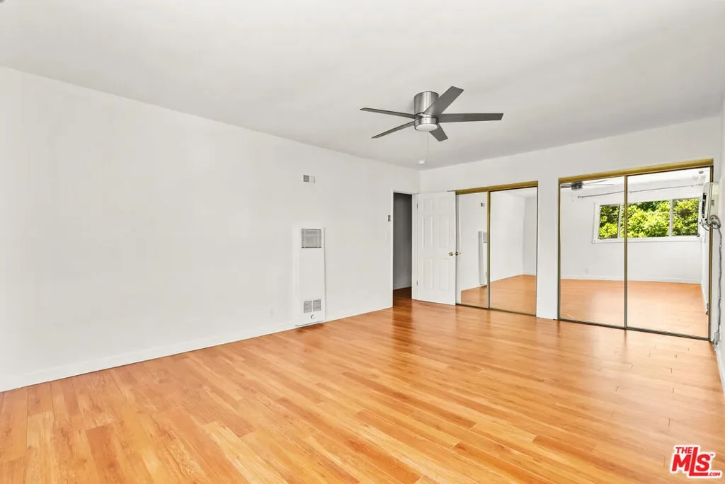 272 S Doheny Drive 1, Beverly Hills, California, United States. - Photo 2