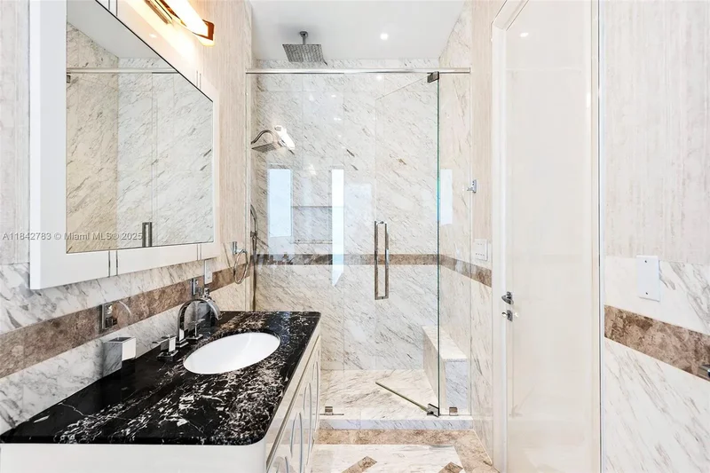 498 N Parkway Pkwy, Golden Beach, Florida, United States. - Photo 44