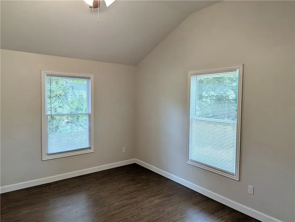 1111 Avondale Avenue SE, Atlanta, Georgia, United States. - Photo 31