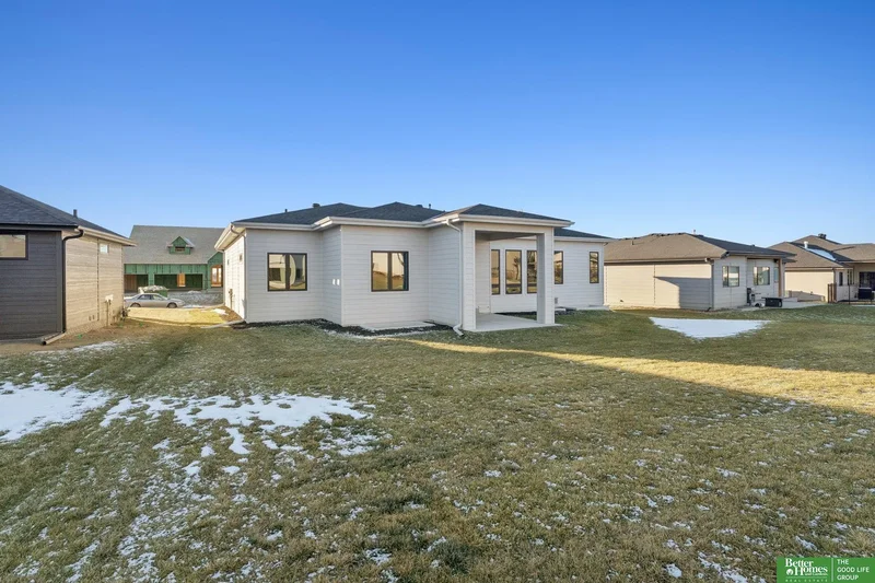 21056 Joseph Street, Elkhorn, NE 68022, Omaha, Nebraska, United States. - Photo 8