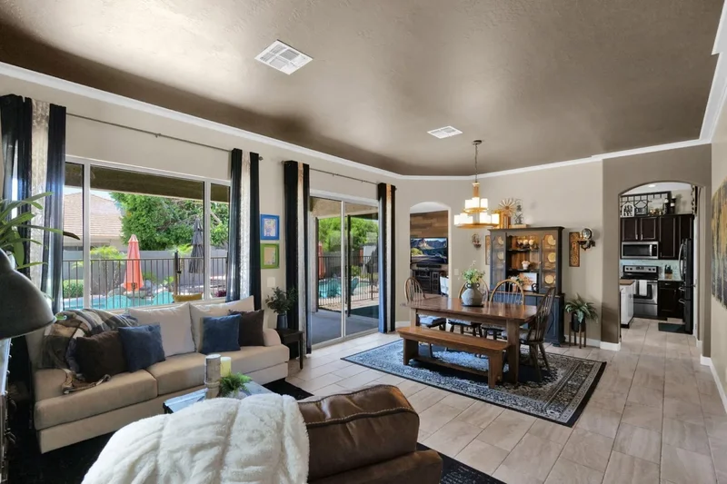 7965 W Robin Lane , Peoria, AZ 85383, Peoria, Arizona, United States. - Photo 7