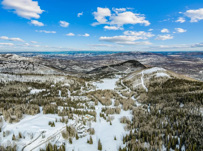 280 White Pine Canyon Road #4, Park City, UT 84060, Park City, Utah, United States. - Photo 2