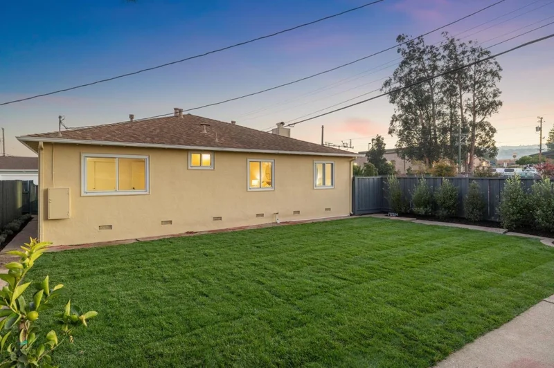 300 San Pablo Avenue, Millbrae, CA, United States. - Photo 47
