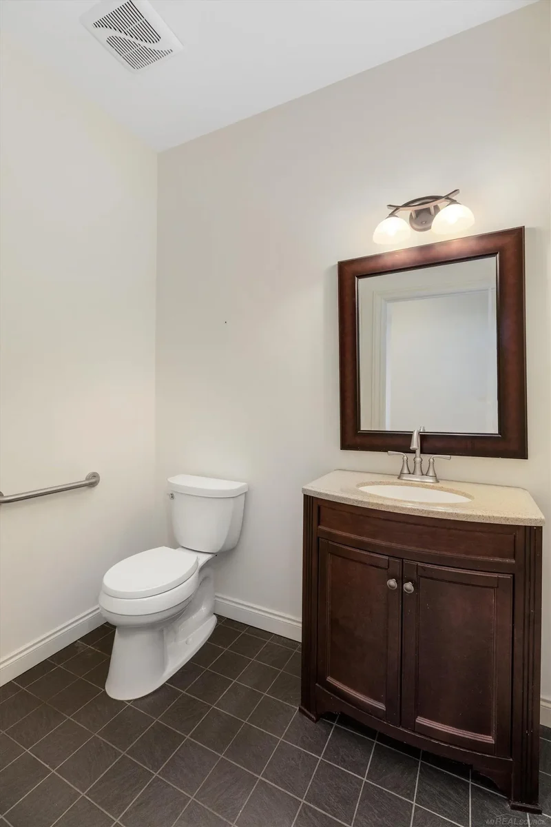 37580 Lakeshore, Harrison Twp, MI 48045, St. Clair Shores, Michigan, United States. - Photo 77