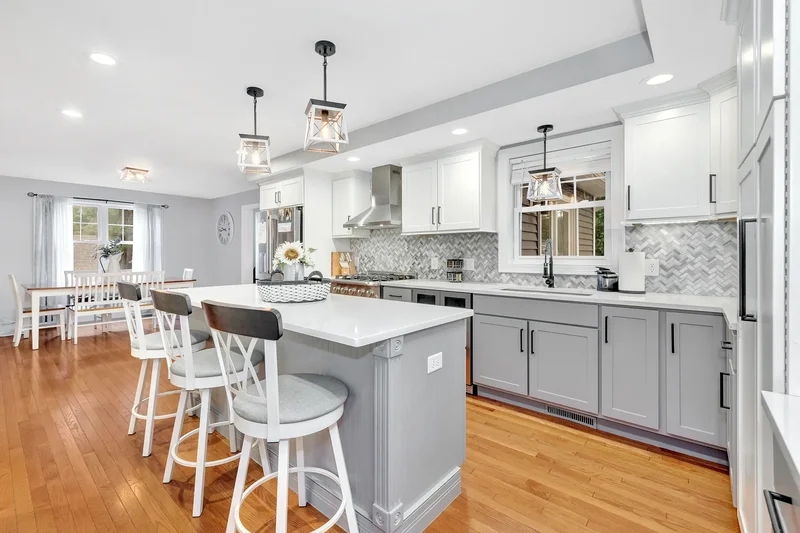 5 Oak St , Wilmington, MA 01887, Wilmington, Massachusetts, United States. - Photo 14