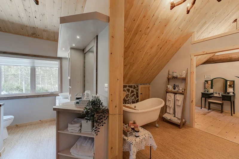 141 Route 212 E., La Patrie, Quebec, Canada. - Photo 91