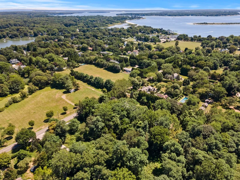 26 S Menantic Road , Shelter Island, NY 11964, Shelter Island, New York, United States. - Photo 15