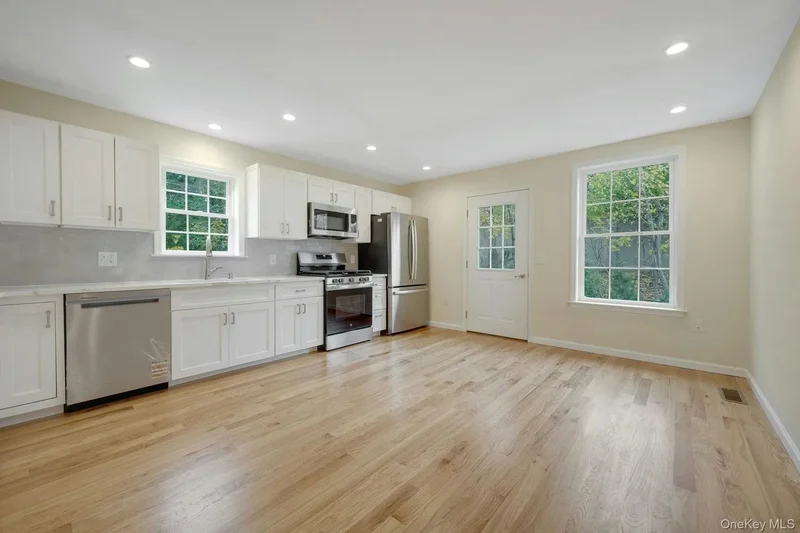 207 Grand Street, Mamaroneck, New York, United States. - Photo 25