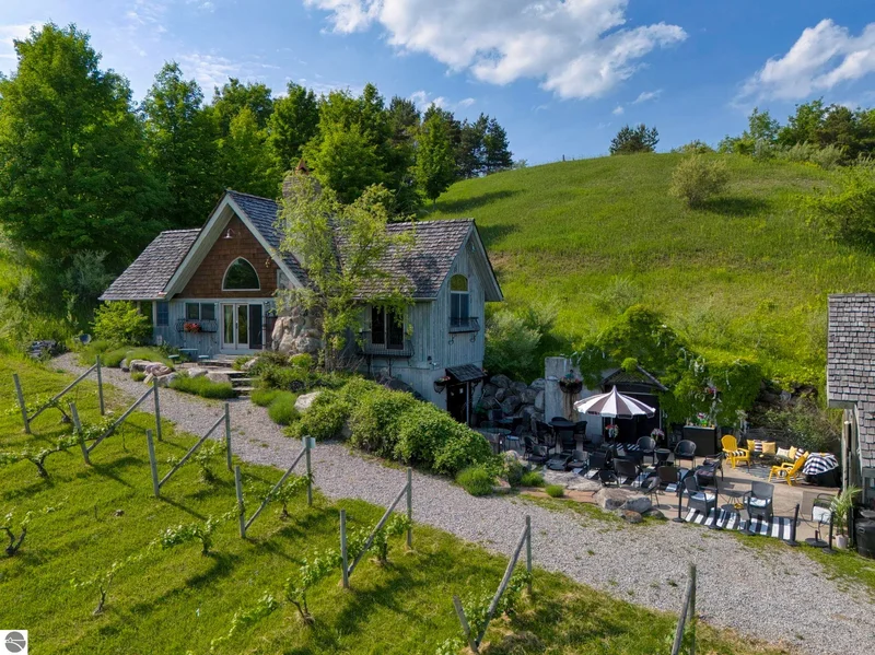 10702 E Hill Top Road, Suttons Bay, MI, 49682, USA, Suttons Bay, Michigan, United States. - Photo 17