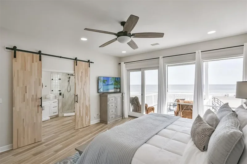 11811 Sunbather Lane, Galveston, Texas, United States. - Photo 19