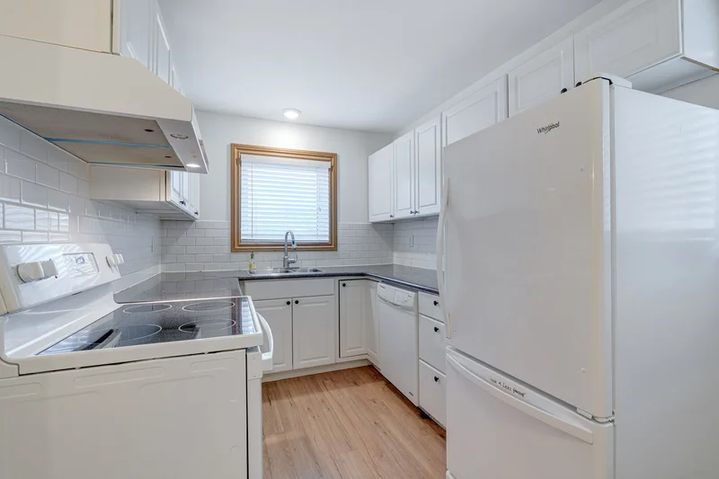 19 Gleneagle Cres, Toronto, ON M2J 3H4, Toronto, Ontario, Canada. - Photo 6