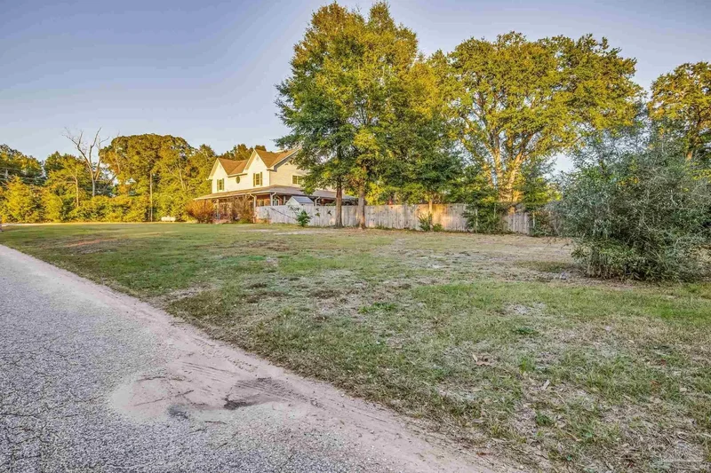 4616 B Lowery Rd, Milton, FL 32583, Milton, Florida, United States. - Photo 24