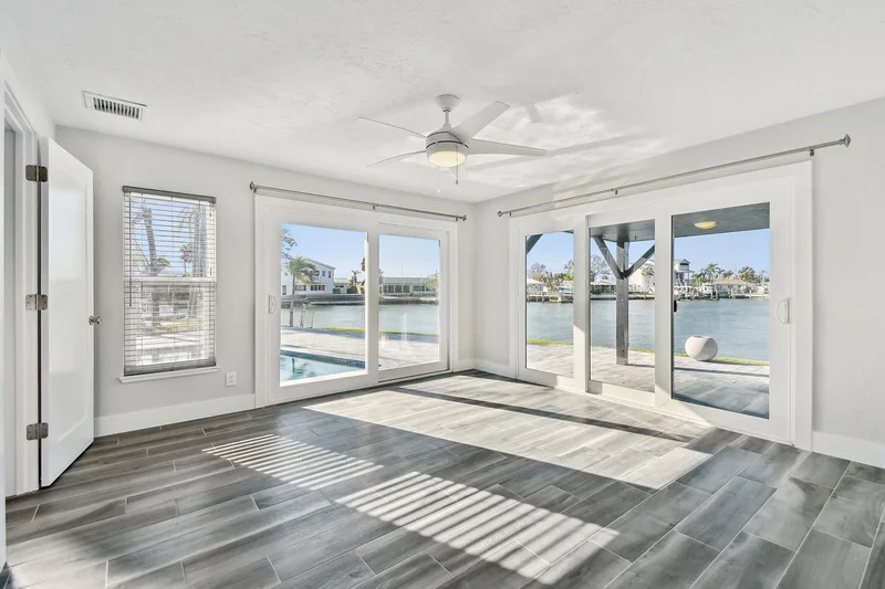 1514 Sea Gull Drive S, St Petersburg, FL 33707, St. Petersburg, Florida, United States. - Photo 46