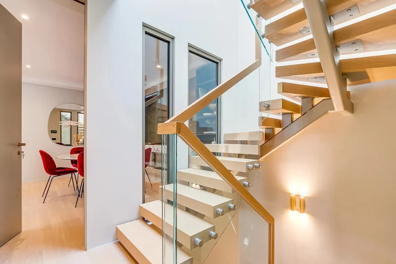 Princes Gate Mews, London, England, United Kingdom. - Photo 17