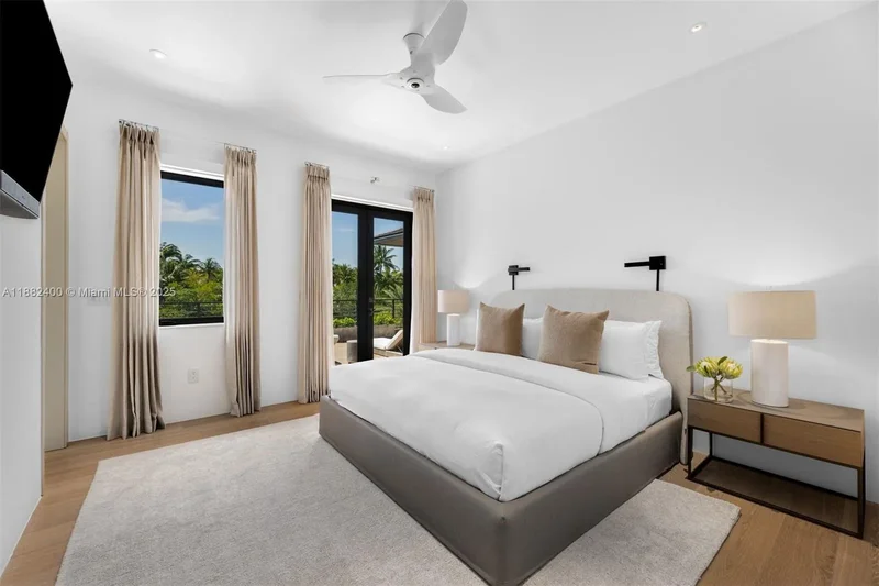 9360 Balada St, Coral Gables, Florida, United States. - Photo 21