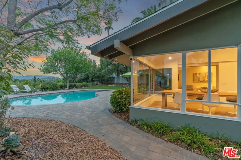 5858 Mcdonie Avenue, Los Angeles, California, United States. - Photo 51