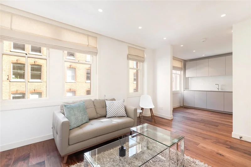 beautiful recently refurbished apartment