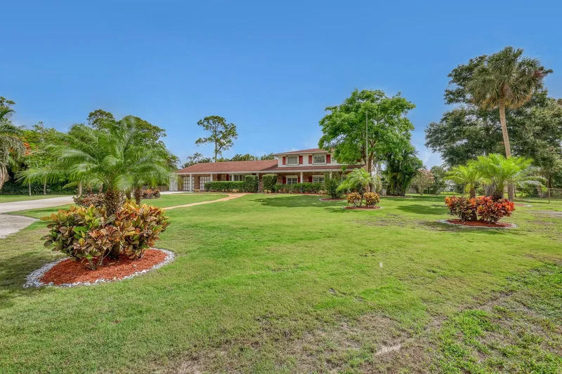 852 Palo Verde Court, Haverhill, FL 33415, West Palm Beach, Florida, United States. - Photo 10