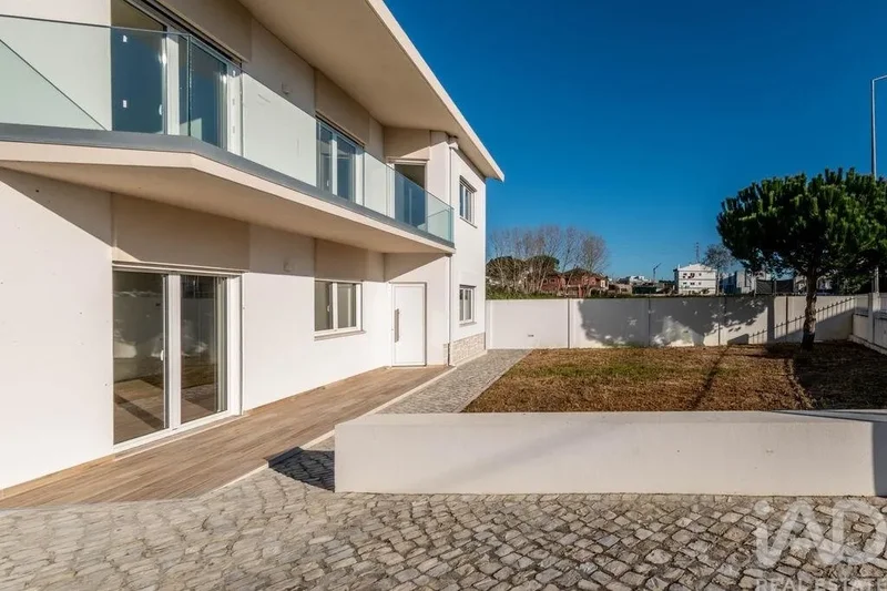 Marinha Grande, Marinha Grande, Leiria, Marinha Grande, Marinha Grande, Leiria District, Portugal. - Photo 4