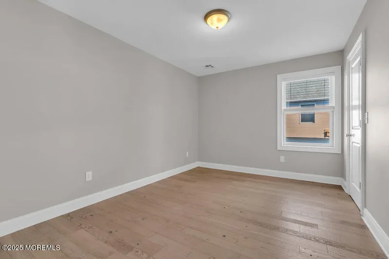 34 York Avenue, Port Monmouth, NJ 07758, Port Monmouth, New Jersey, United States. - Photo 33