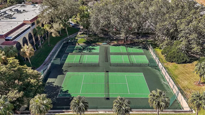 9930 SANTA BARBARA COURT, Howey-in-the-Hills, Florida, United States. - Photo 44