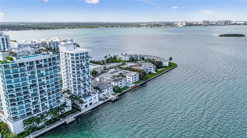 7939 East Dr, Miami Beach, Florida, United States. - Photo 26