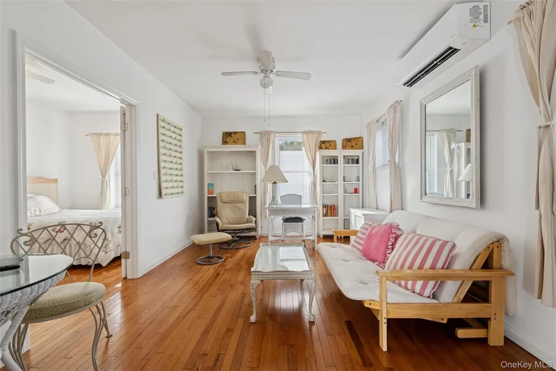 161 W Beech Street, Long Beach, New York, United States. - Photo 19