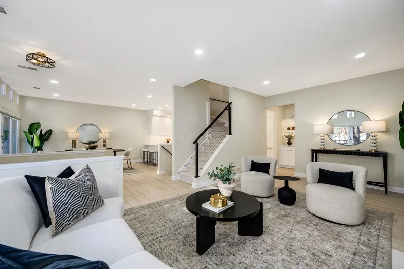 123 W Oak Street #K, Chicago, Illinois, United States. - Photo 9