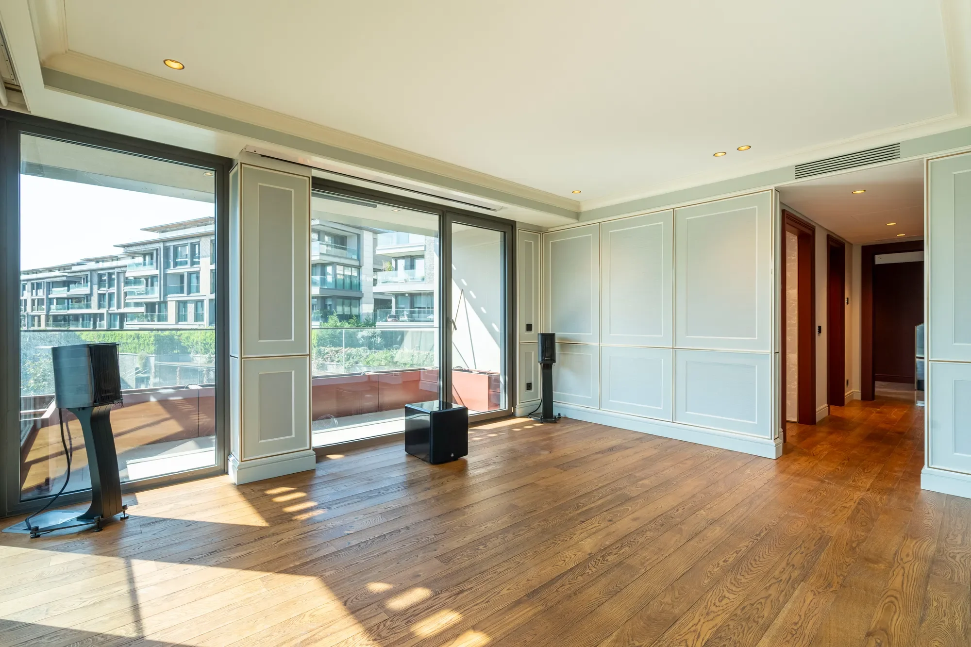 Gallery photo 10