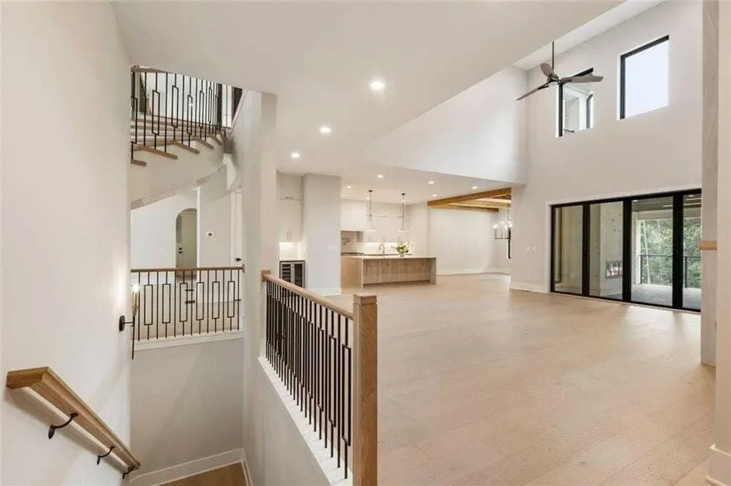 Gallery photo 12