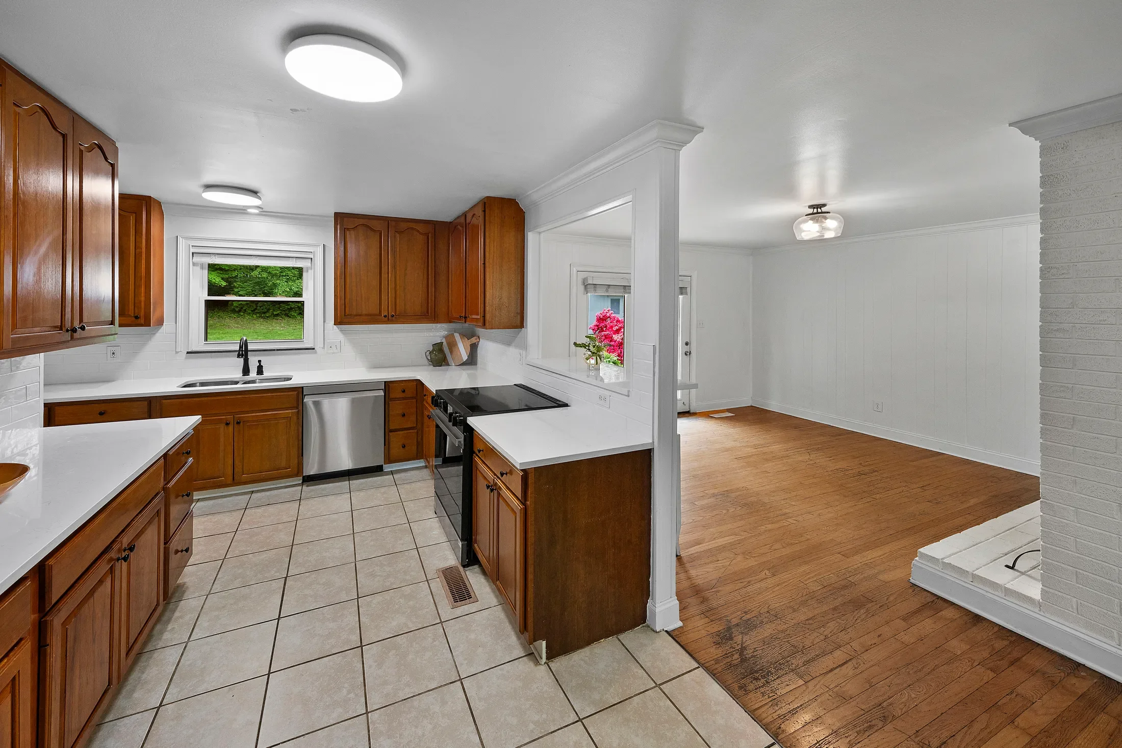 4908 Lonas Drive , Knoxville, TN 37909, Knoxville, Tennessee, United States. - Photo 13