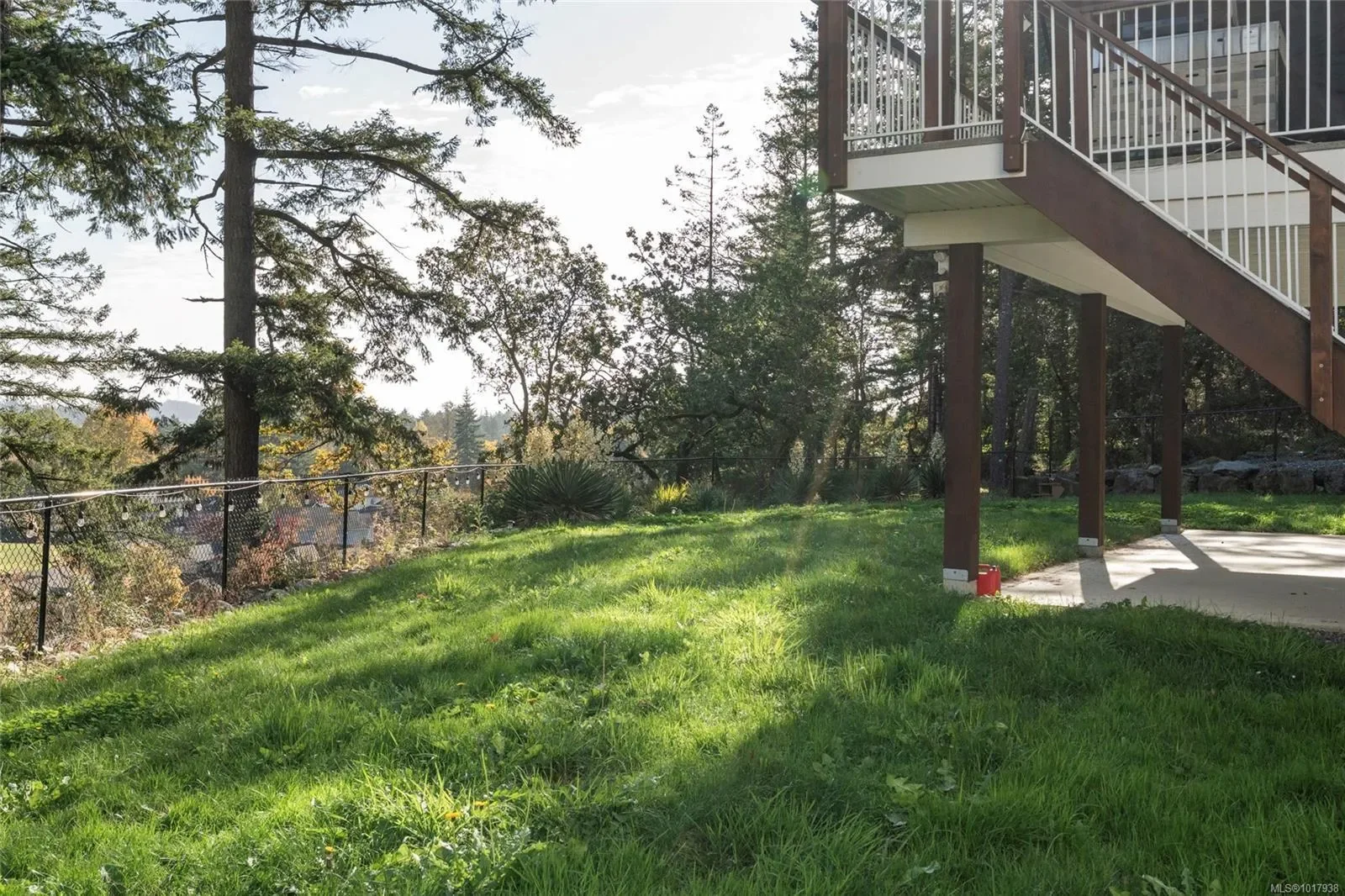 25 Tuzo Crt, View Royal, British Columbia, Canada. - Photo 10