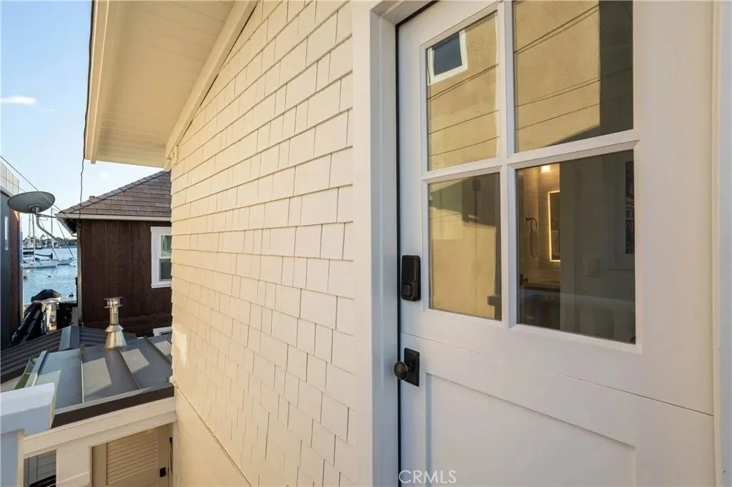 104 Onyx Avenue, Newport Beach, California, United States. - Photo 17