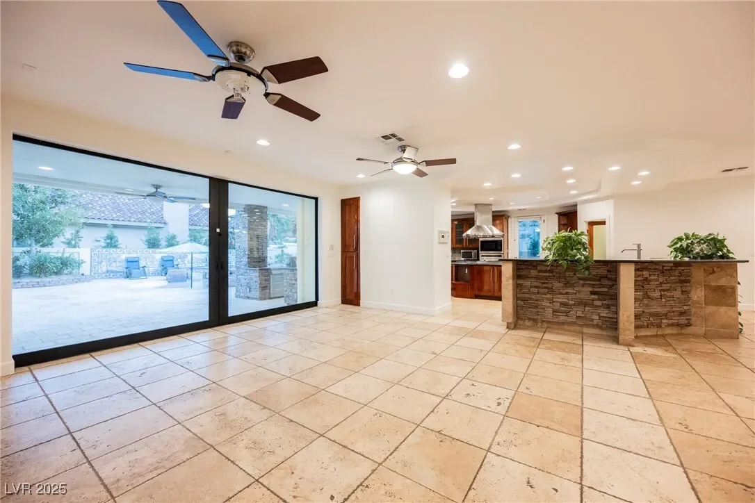 5101 Mountain Foliage Drive, Las Vegas, Nevada, United States. - Photo 15
