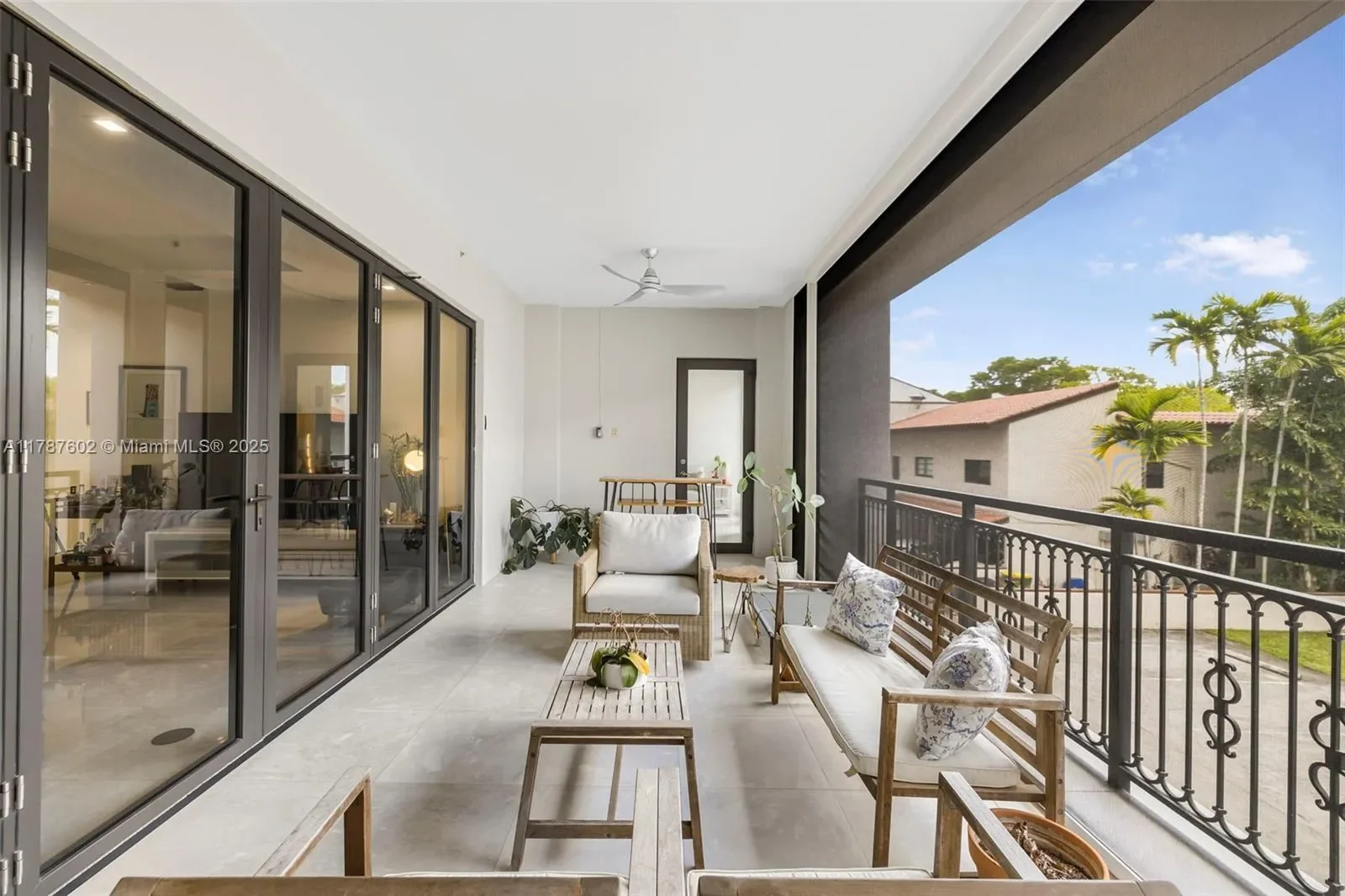 718 Valencia Ave 206, Coral Gables, Florida, United States. - Photo 43
