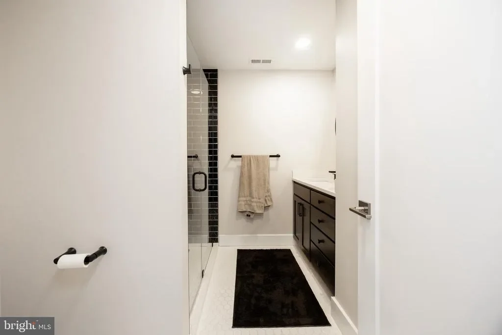 Gallery photo 6