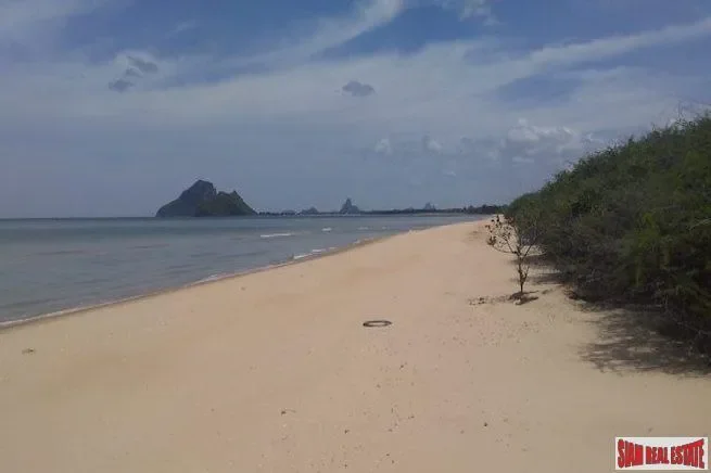 Prachuap Khiri Khan,, Prachuap Khiri Khan, Prachuap Khiri Khan, Thailand. - Photo 1