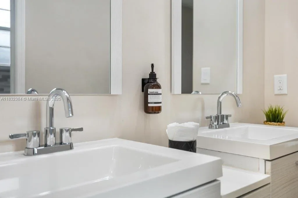 505 SE 20th St, Fort Lauderdale, Florida, United States. - Photo 62