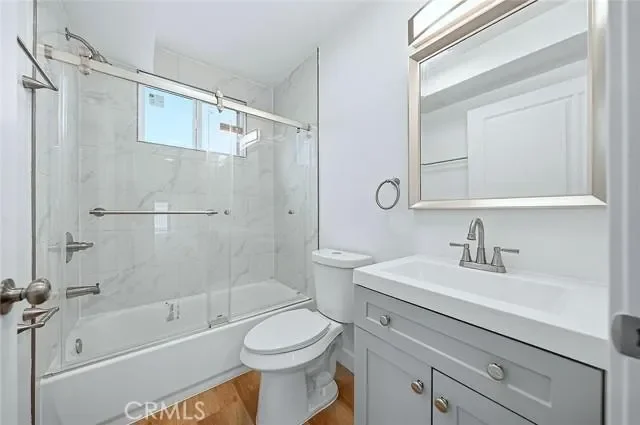 300 E 25th, Los Angeles, CA 90011, Los Angeles, California, United States. - Photo 39