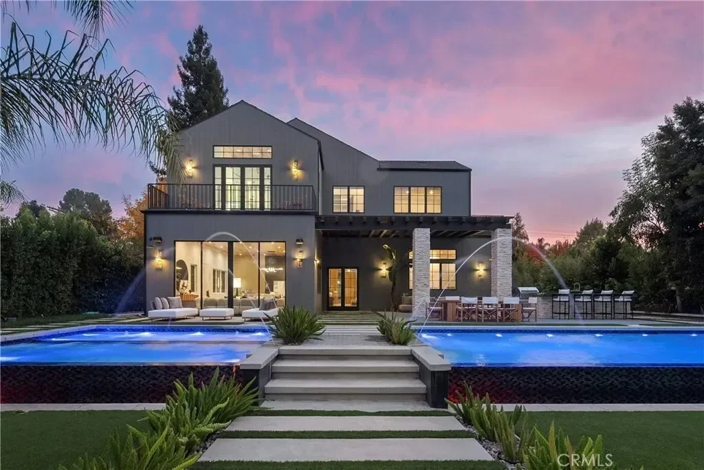 20511 Wells Drive, Los Angeles, California, United States. - Photo 22